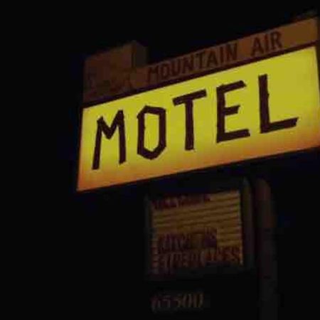 Updated + Clean Motel Room At The Base Of Mt Hood! Mount Hood Village エクステリア 写真
