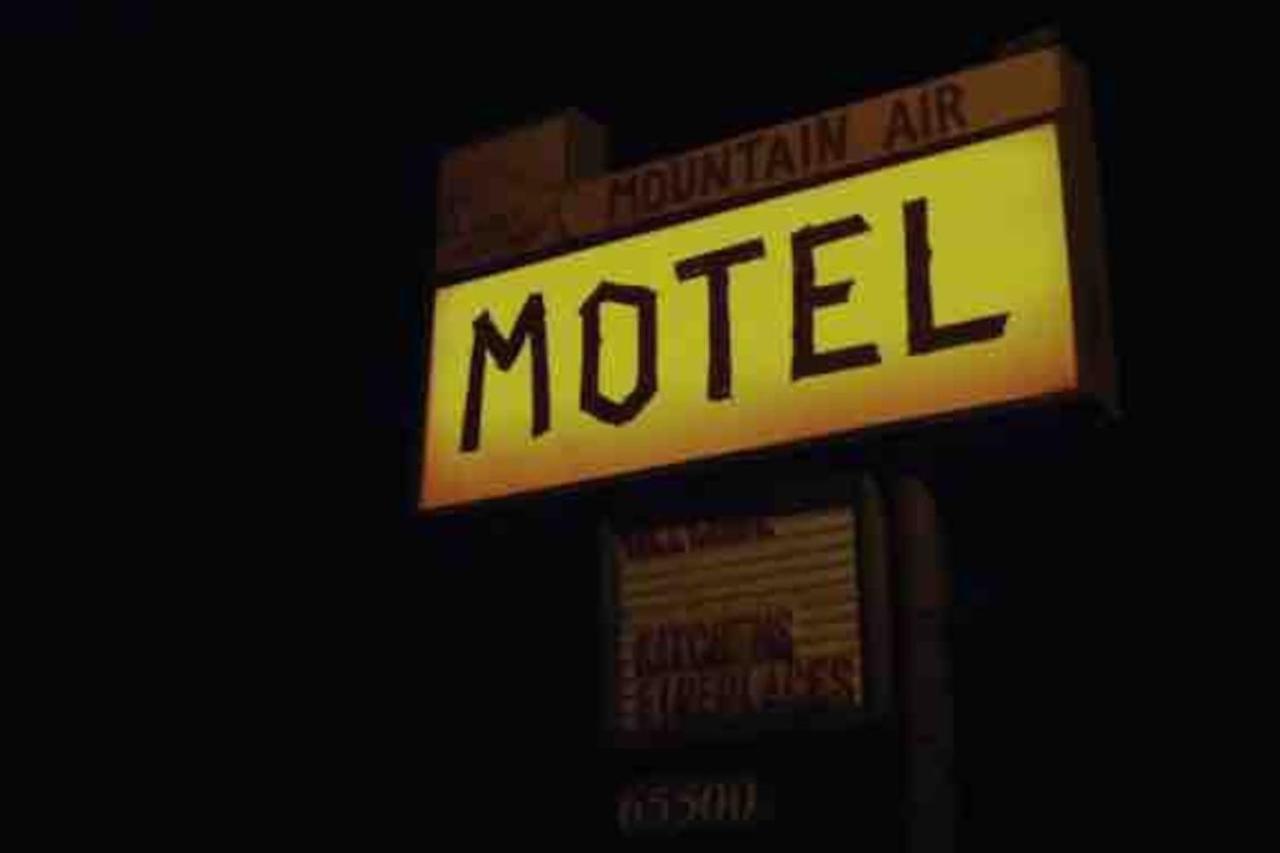 Updated + Clean Motel Room At The Base Of Mt Hood! Mount Hood Village エクステリア 写真