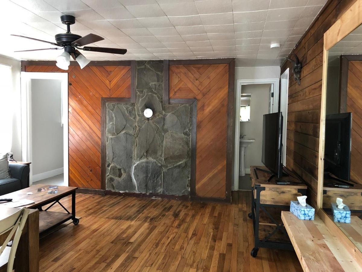 Updated + Clean Motel Room At The Base Of Mt Hood! Mount Hood Village エクステリア 写真
