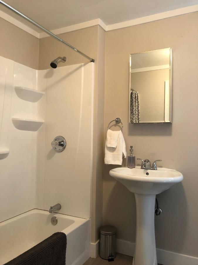 Updated + Clean Motel Room At The Base Of Mt Hood! Mount Hood Village エクステリア 写真